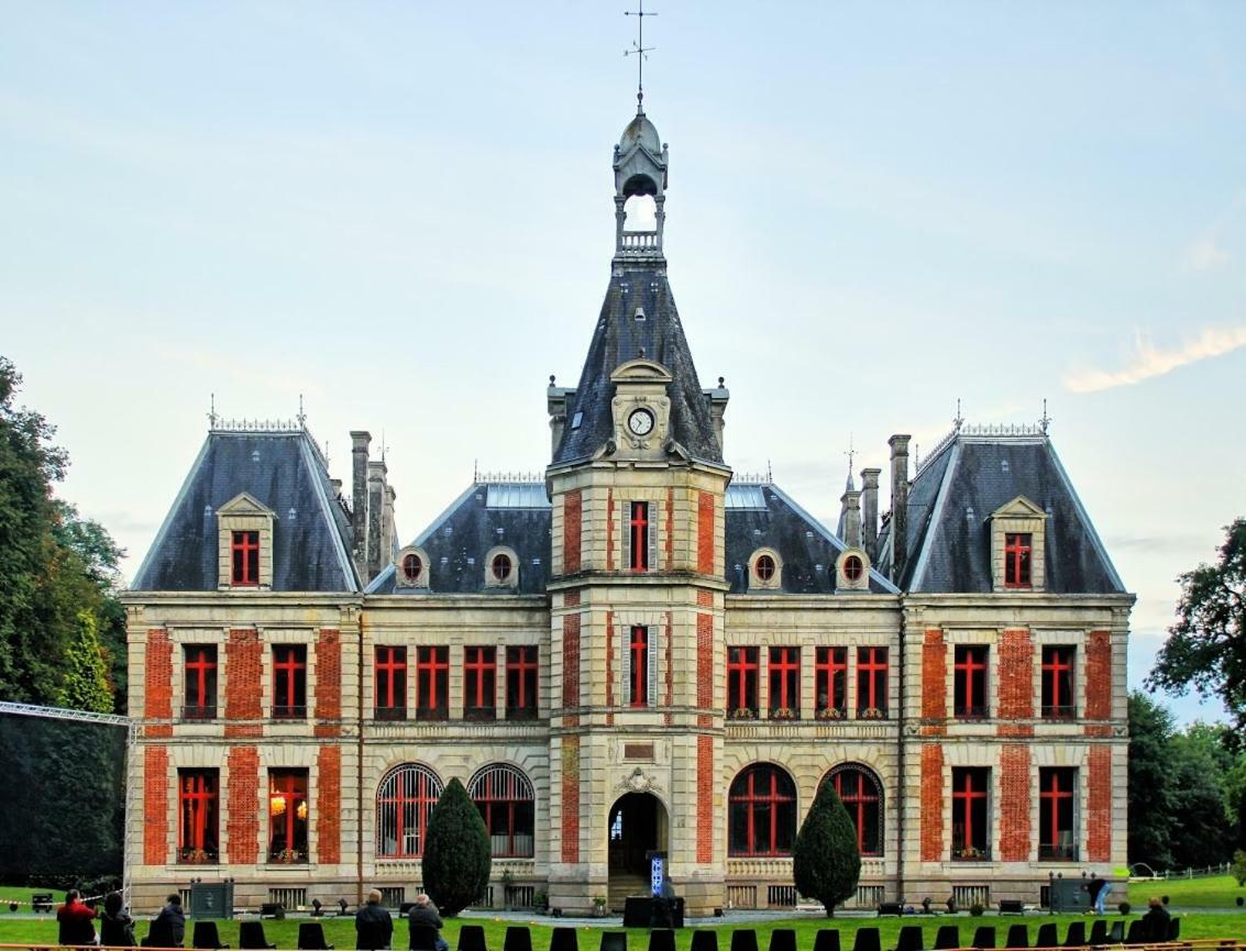Chateau De Walmath Saint-Laurent-les-Églises Exterior foto